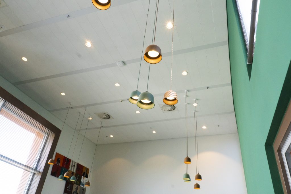 Vergaderruimte van de Rabobank met LED-downlighters
